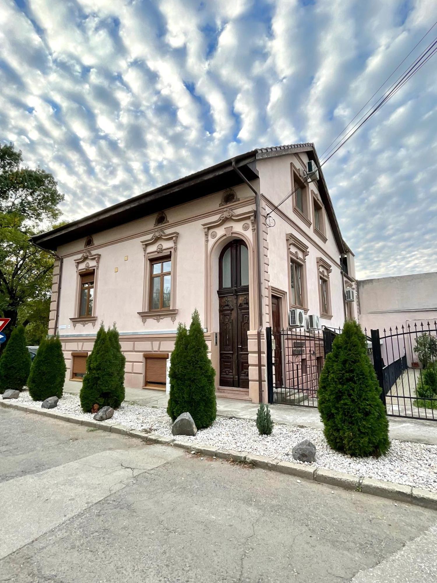 Urbank - Self Check-in Apartment Timisoara